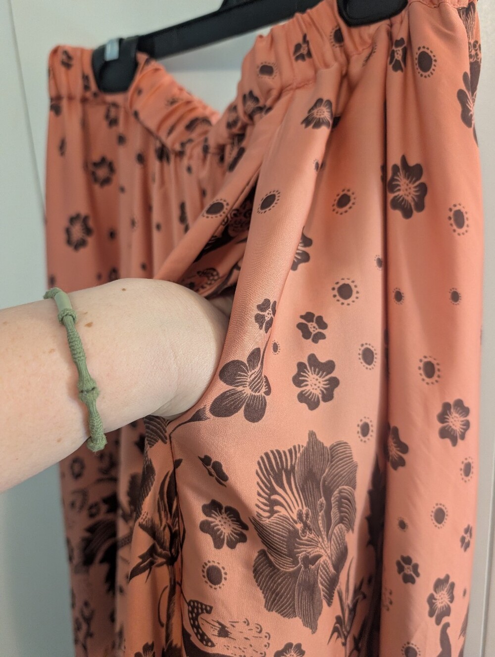 Anthropologie Florence Balducci Floral Coral Briwn Flowy Satin Maxi Skirt - Picture 3 of 7